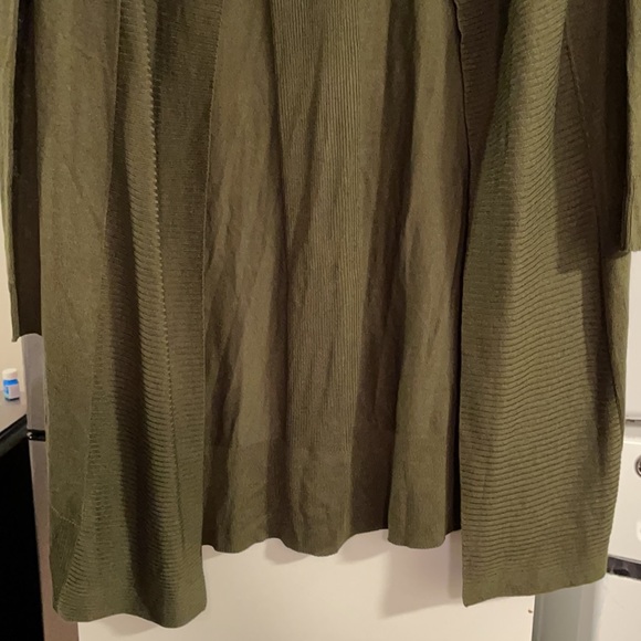 Worthington Green Medium Olive Green Cardigan - Picture 3 of 4